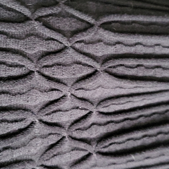 Daisy Fuentes black wide neck textured knit long sleeve tunic sweater - Picture 5 of 12